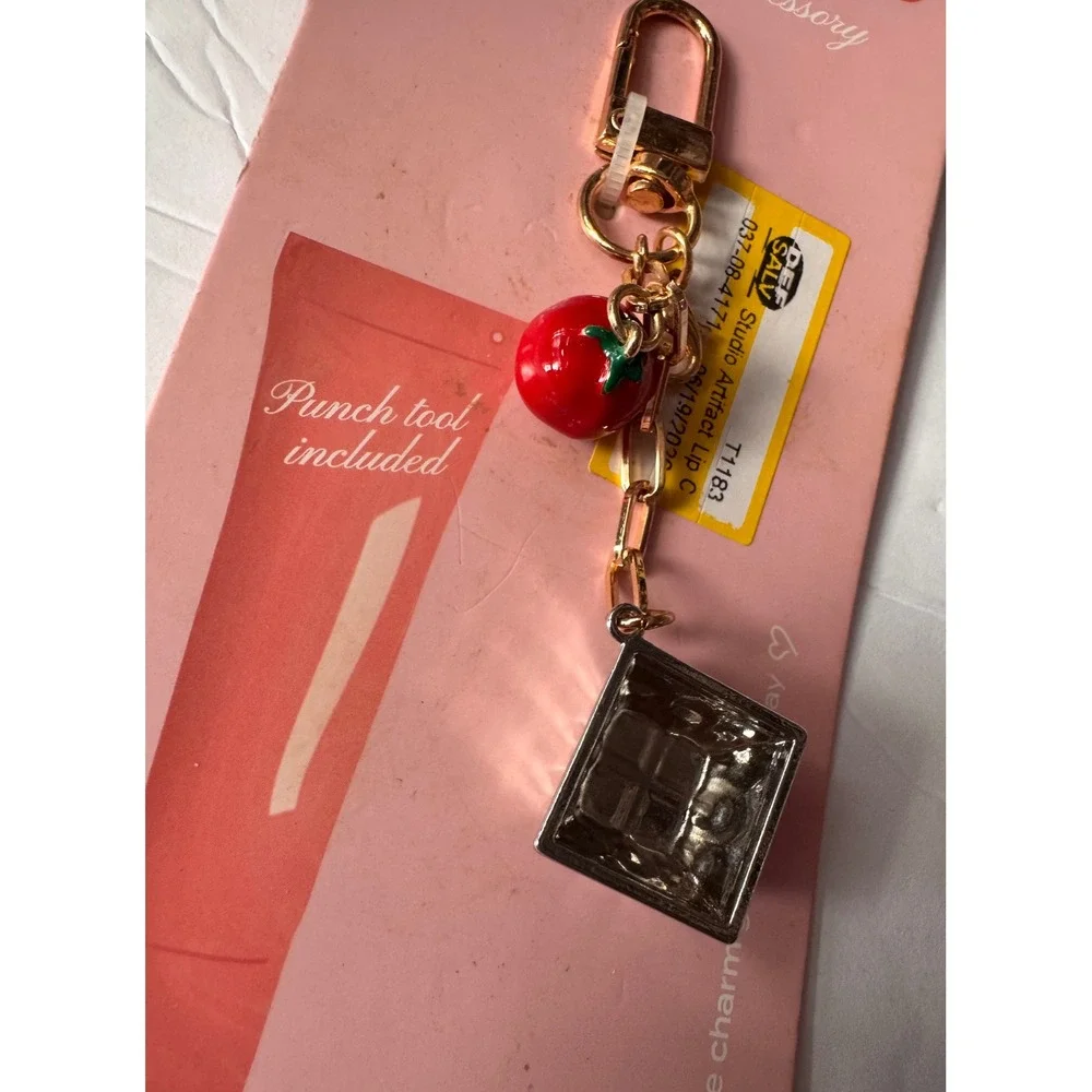 Line Modern Lip Charm Keychain Tomato Rose Gold Tone with Punch Tool LB1LCK2